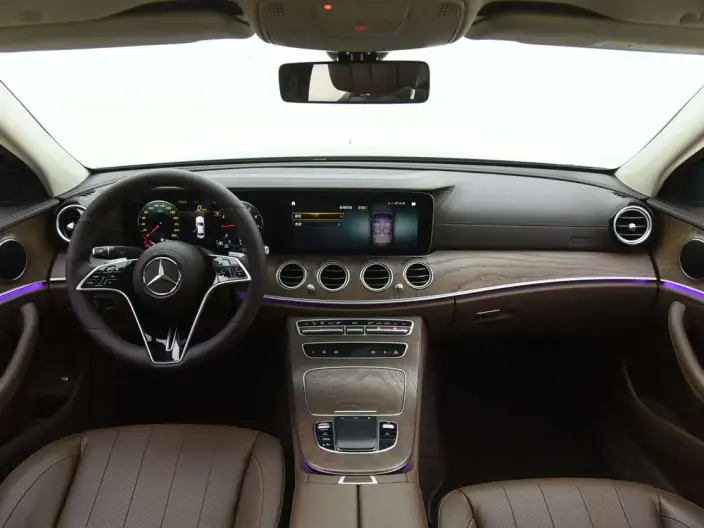 Mercedes-Benz E-Class 2022 Model E 300 L Fashion Model sedan – фото 10