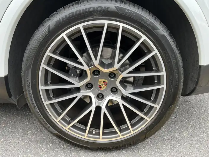 Cayenne 2023 Model Cayenne 3.0T Platinum edition – фото 8