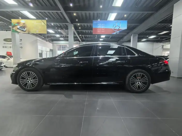 Mercedes-Benz E-Class 2024 Model E 260 L sedan – фото 4