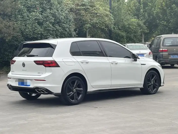Volkswagen Golf 2021 Model 280TSI DSG R-Line – фото 6