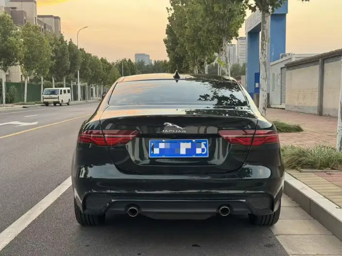 Jaguar XE L 2022 Model 2.0T 250PS R-DYNAMIC S Enterprising Sports Edition – фото 6