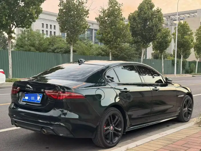 Jaguar XE L 2022 Model 2.0T 250PS R-DYNAMIC S Enterprising Sports Edition – фото 7