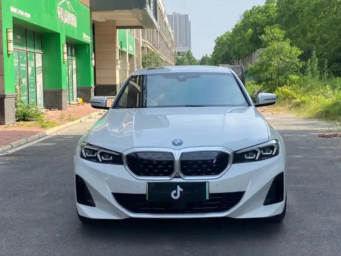 BMW i3 2023 Model eDrive35L – фото 2