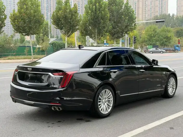 Cadillac CT6 2022 Model 28T Luxury Model – фото 6