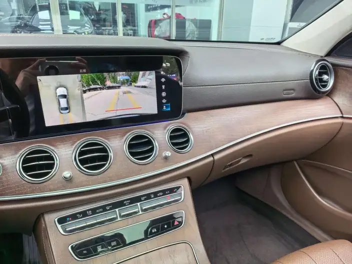 Mercedes-Benz E-Class PHEV 2022 Model Facelift E 350 e L Sports sedan – фото 5