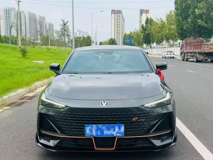 Changan UNI-V 2023 Model 1.5T Sports Edition