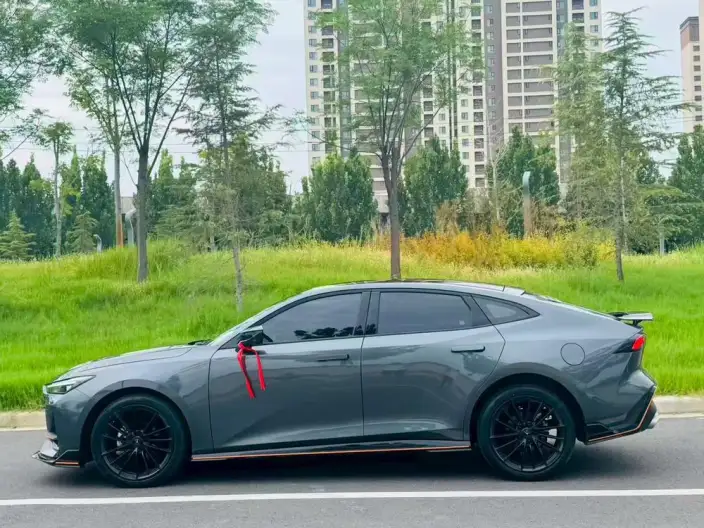Changan UNI-V 2023 Model 1.5T Sports Edition