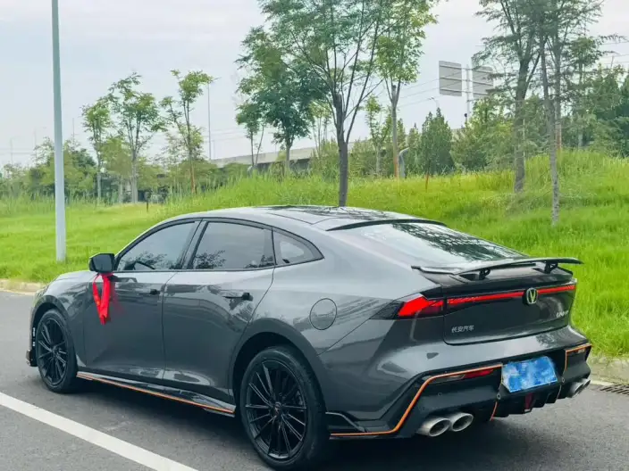 Changan UNI-V 2023 Model 1.5T Sports Edition