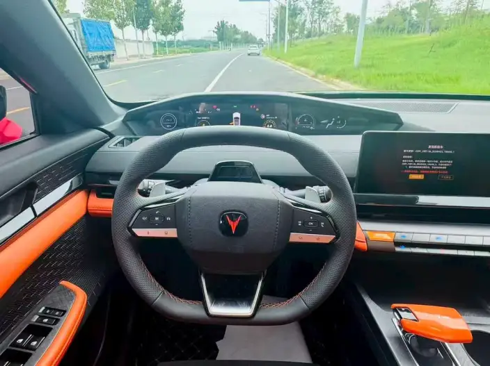 Changan UNI-V 2023 Model 1.5T Sports Edition – фото 8