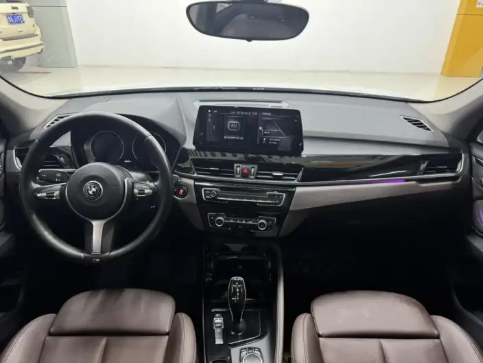 BMW X1 2022 Model sDrive20Li Exclusive Model – фото 8