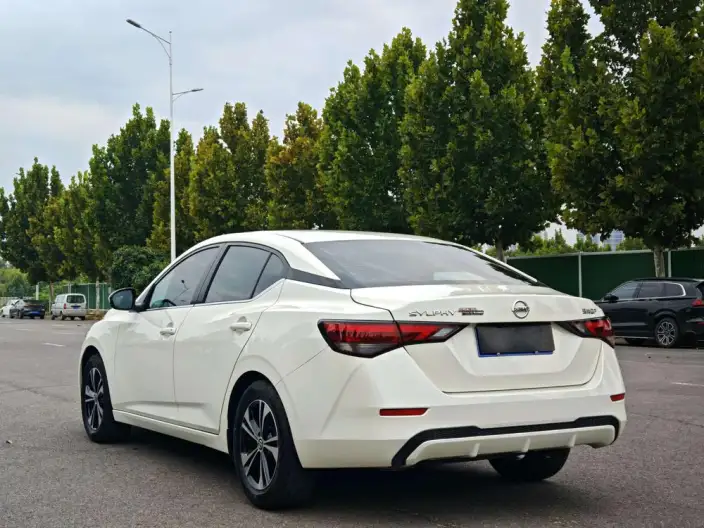 Nissan Sylphy 2022 Model 1.6L XL CVT Yuexiang Edition – фото 5