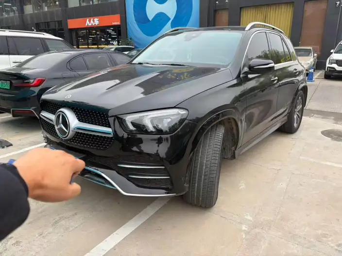 Mercedes-Benz GLE Imported 2023 Model GLE 350 4MATIC Fashion Model – фото 1