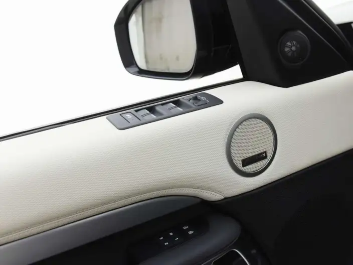 Land Rover Discovery 2024 Model 360PS R-Dynamic SE – фото 10