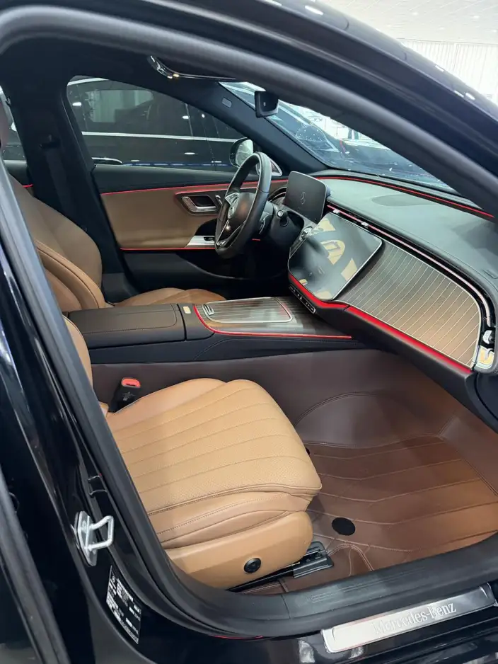 Mercedes-Benz E-Class 2024 Model E 300 L Fashion Model sedan – фото 5