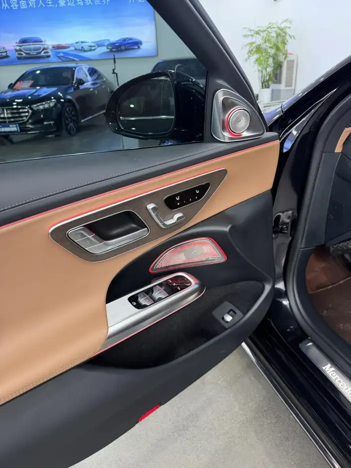 Mercedes-Benz E-Class 2024 Model E 300 L Fashion Model sedan – фото 6