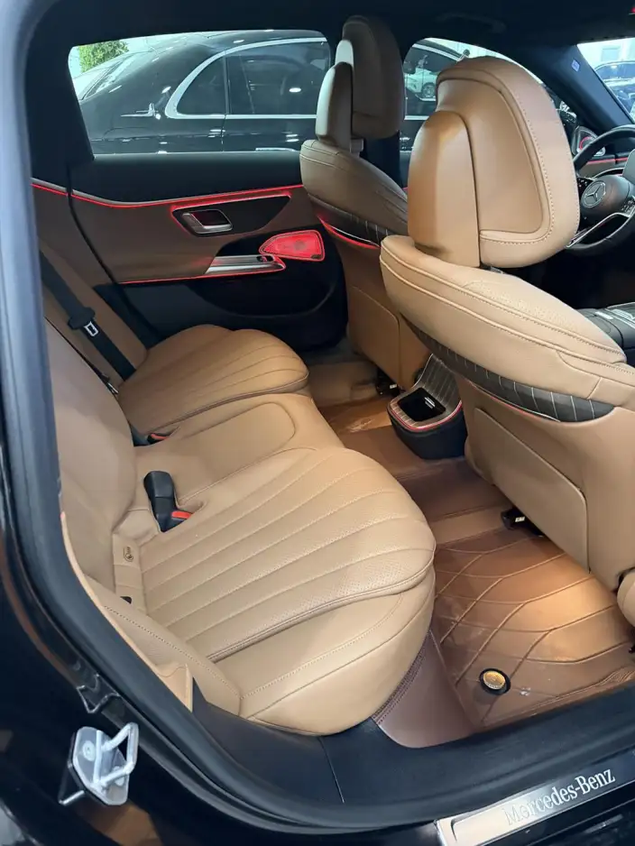 Mercedes-Benz E-Class 2024 Model E 300 L Fashion Model sedan – фото 10