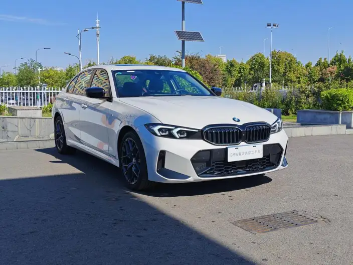 BMW 3 Series 2025 Model 330Li M Sports Night Set – фото 3