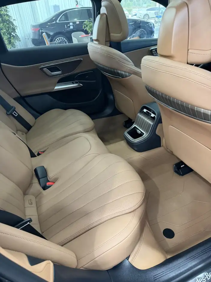 Mercedes-Benz E-Class 2024 Model E 300 L Fashion Model sedan – фото 3