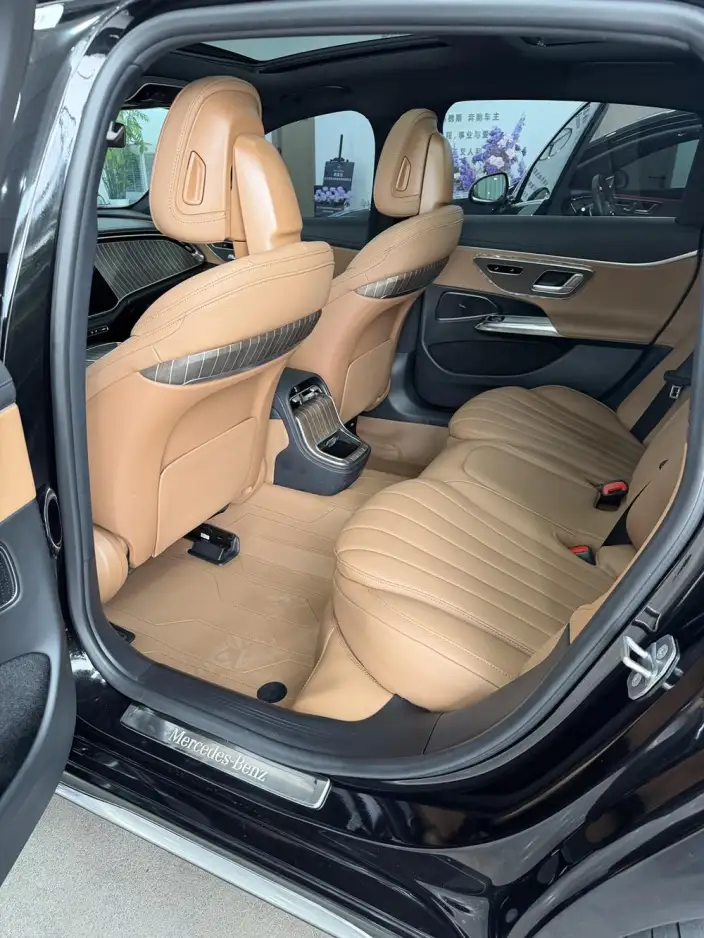 Mercedes-Benz E-Class 2024 Model E 300 L Fashion Model sedan – фото 9