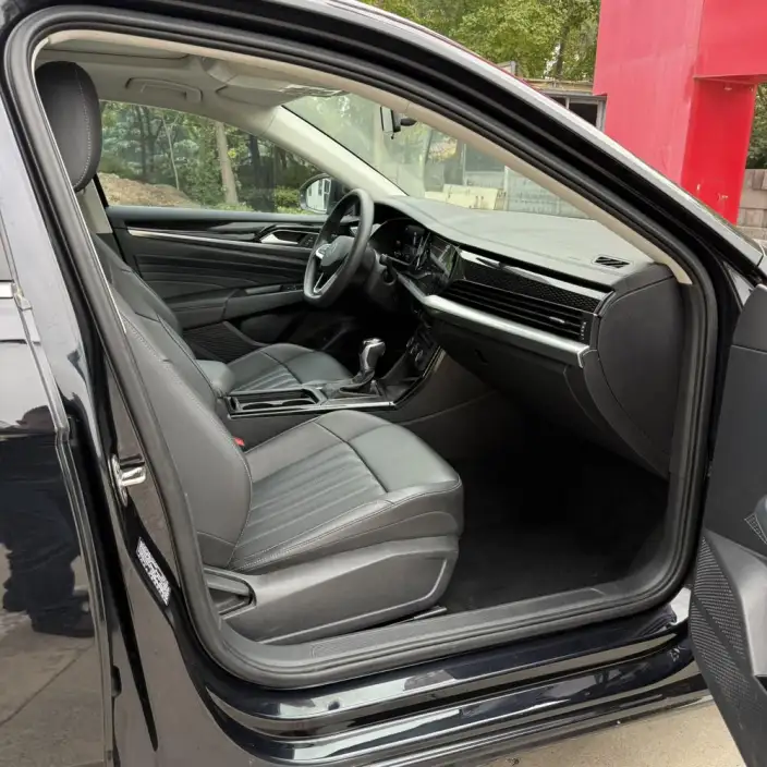 Volkswagen Passat 2024 Model 280TSI Business Edition – фото 8