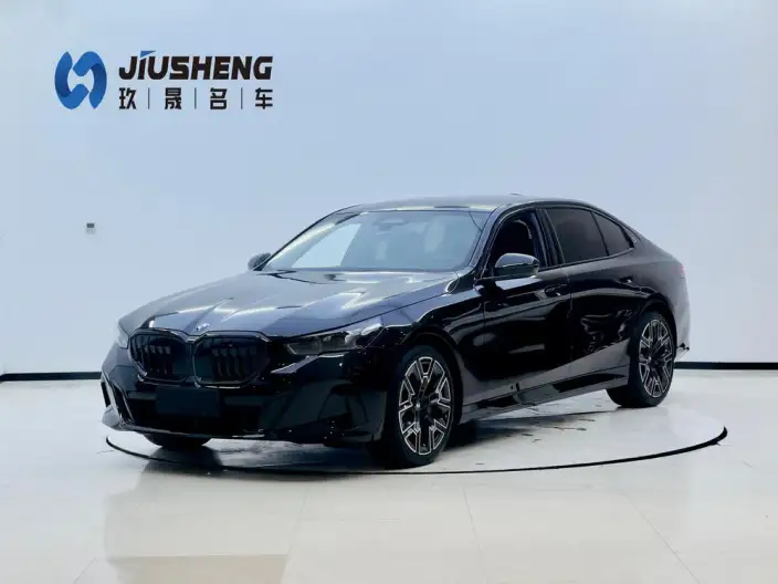 BMW 5 Series 2026 Model 530Li Exclusive Model M Sports Set – фото 1