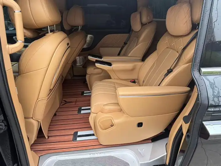 VOYAH Dreamer PHEV 2026 Model Champion Edition – фото 8