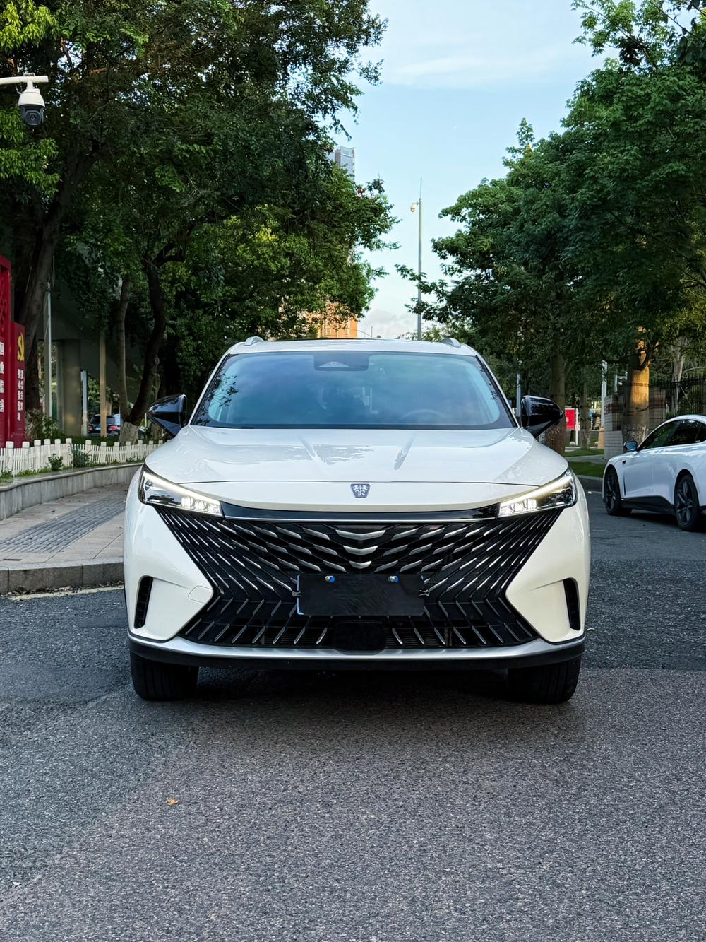 Roewe RX5 2023 Superior – фото 2