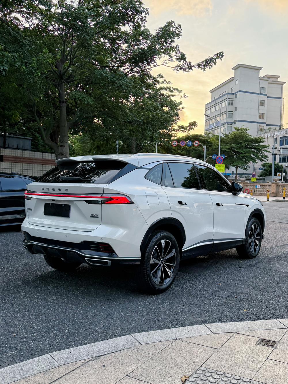 Roewe RX5 2023 Superior – фото 7