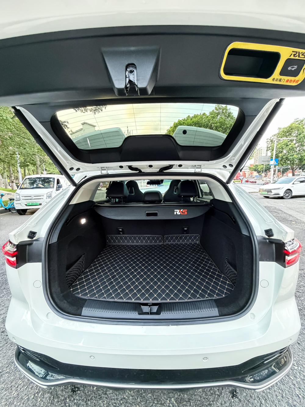 Roewe RX5 2023 Superior – фото 10