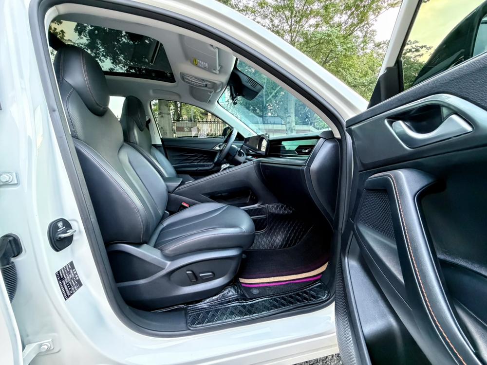 Roewe RX5 2023 Superior – фото 17