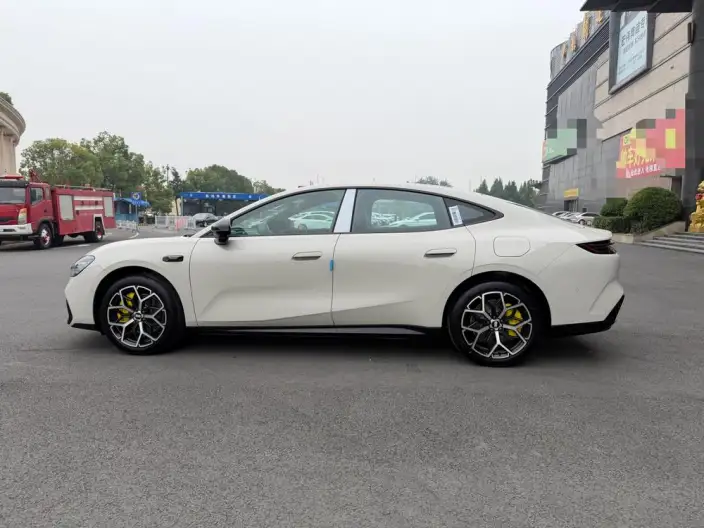 Geely TT 2026 Model 640 Rear Drive Flagship