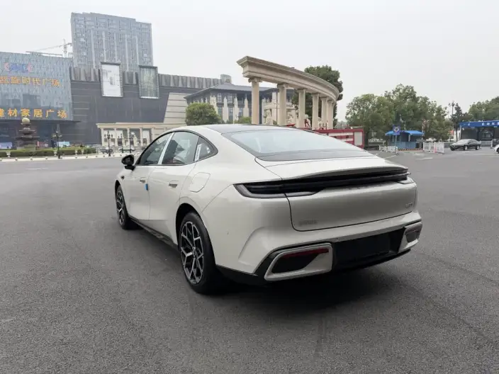 Geely TT 2026 Model 640 Rear Drive Flagship – фото 5