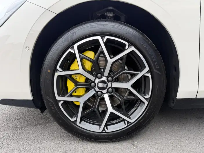 Geely TT 2026 Model 640 Rear Drive Flagship – фото 10