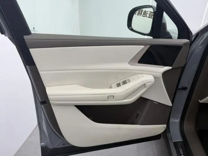 Denza N8L DM 2025 Model Flagship Model – фото 5