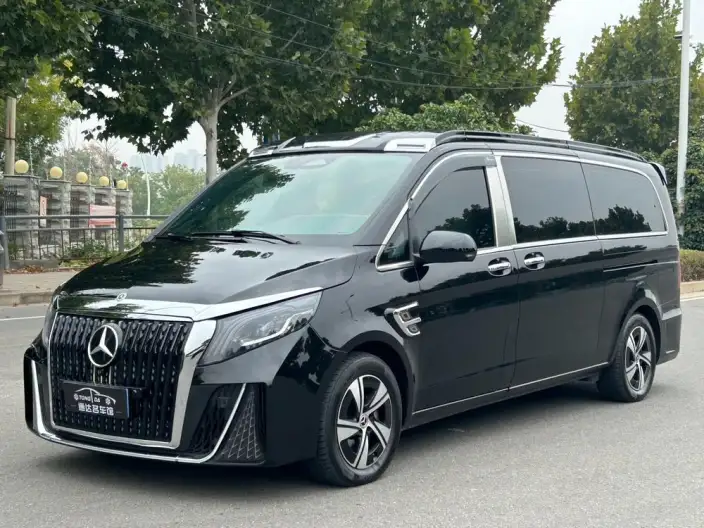 Viano 2024 Model 2.0T Business Edition 7 seat – фото 1