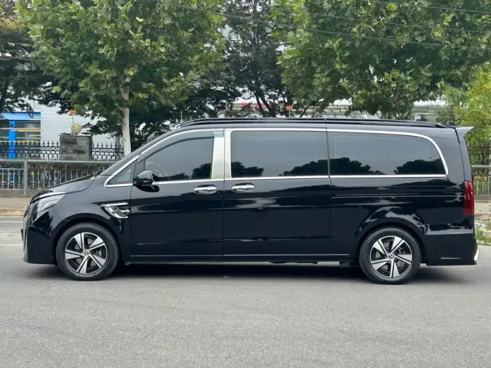 Viano 2024 Model 2.0T Business Edition 7 seat – фото 4