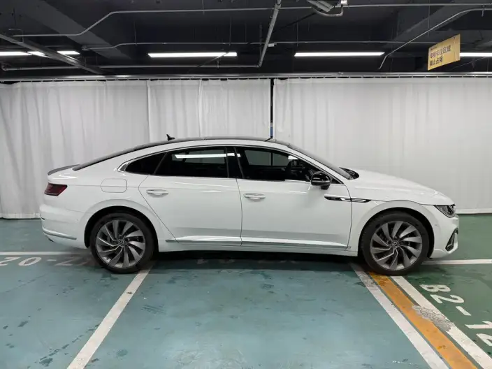 Volkswagen CC 2024 Model 380TSI Eye-catching version – фото 8