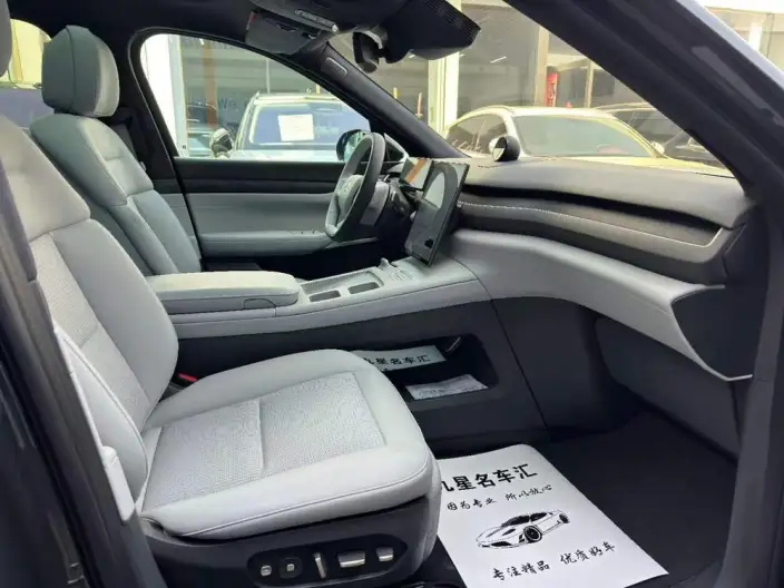 NIO ES8 2023 Model 75kWh – фото 7