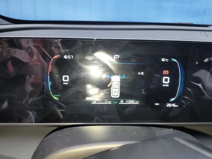 QinL DM 2024 Model DM-i 80KM Leading Model – фото 6