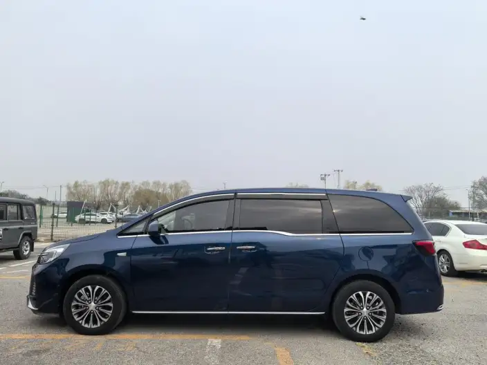Buick GL8 2022 Model Facelift Business class 2.0T Noble Model