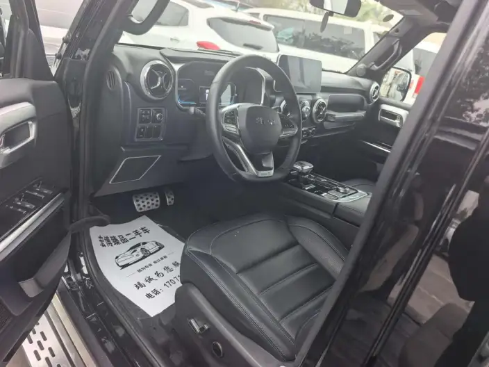 BAIC BJ40 2023 Model 2.0T Automatic 4WD City Hunter Edition Warrior Model – фото 8
