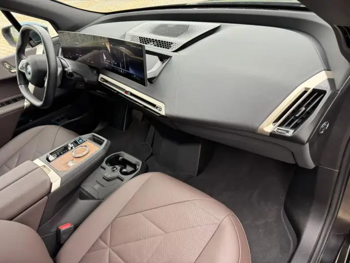 BMW iX 2023 Model xDrive40 – фото 7