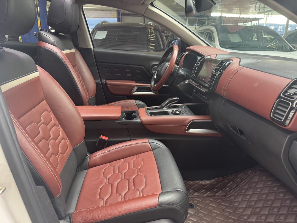 C5 Aircross 2017 модификация 380THP Luxury – фото 8
