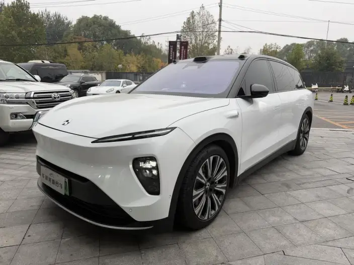 NIO ES8 2024 Model 75kWh
