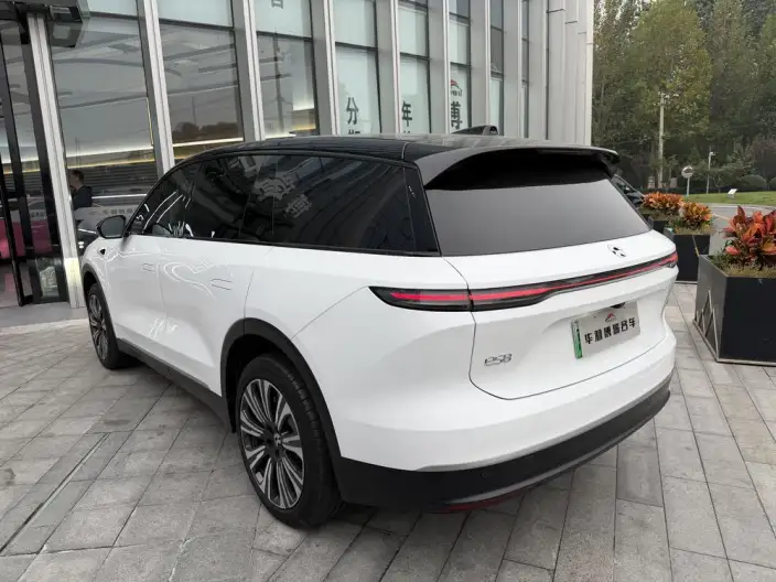 NIO ES8 2024 Model 75kWh