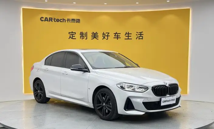 BMW 1 Series 2023 Model 125i M Sports Night Edition – фото 3
