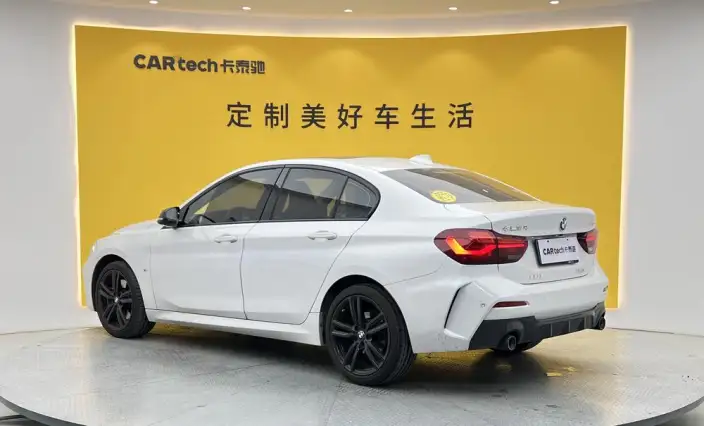BMW 1 Series 2023 Model 125i M Sports Night Edition – фото 5