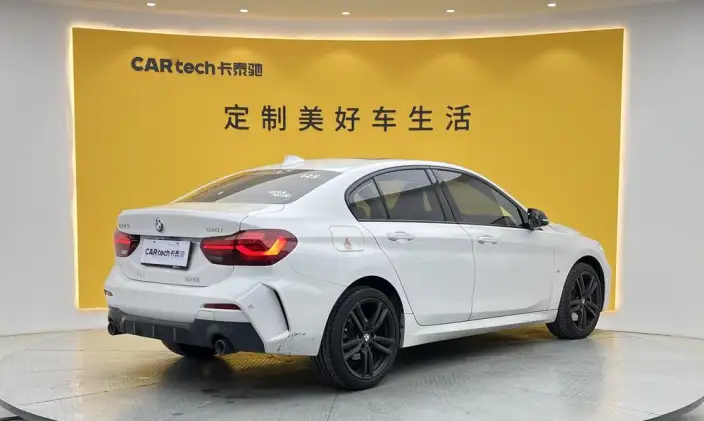 BMW 1 Series 2023 Model 125i M Sports Night Edition – фото 7