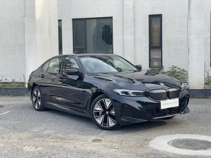 BMW i3 2025 Model eDrive40L Night Edition Sports Set – фото 3