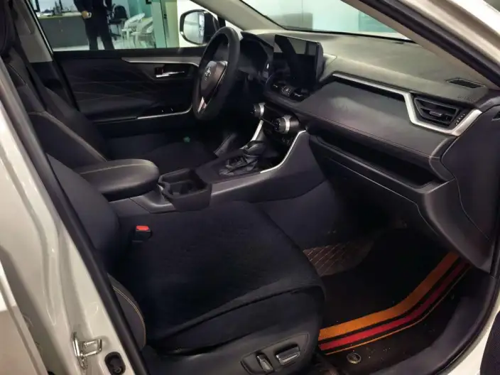 Toyota RAV4 2024 Model 2.0L CVT 2WD Urban Edition – фото 6